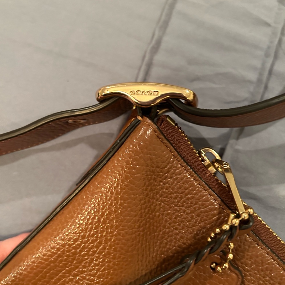 Coach Tan Leather Crossbody Bag - Picture 4 of 10